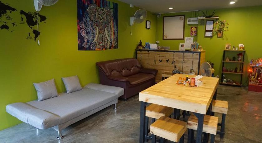 בנגקוק Oyo 730 Meedee Hostel מראה חיצוני תמונה