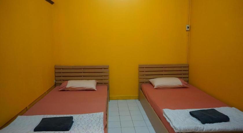בנגקוק Oyo 730 Meedee Hostel מראה חיצוני תמונה